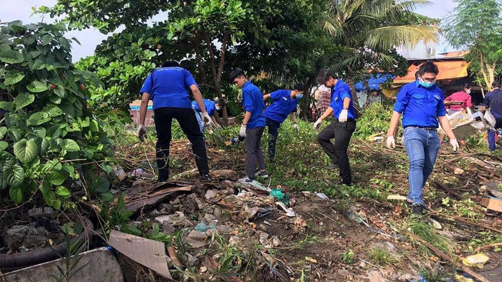 "People in Ho Chi Minh City not to litter the streets and canals"