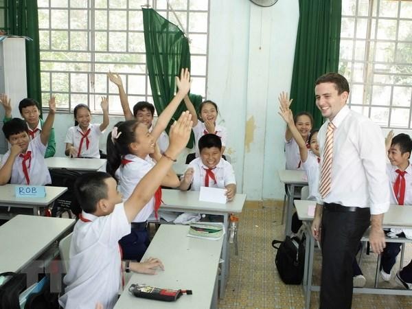 Instructions for organizing compulsory foreign language teaching in grades 3, 4, and 5 in Vietnam