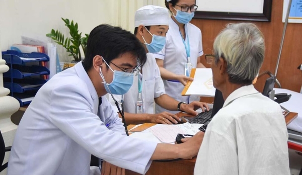 Guidance on implementing the tasks of protecting and taking care of the health of provincial-level officials in Vietnam