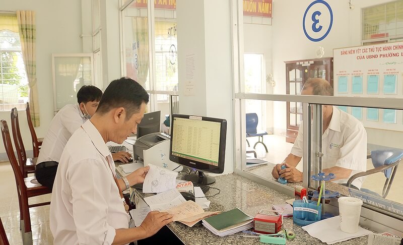 The Prime Minister to request that 100% of commune-level People's Committees implement authentication of electronic copies from originals in Vietnam