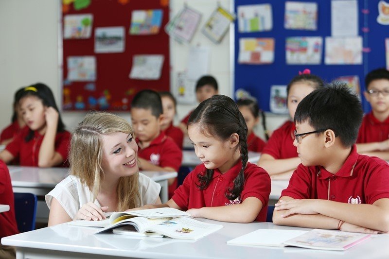 Chương trình đào tạo và cấp chứng chỉ cho người nước ngoài dạy tiếng Anh tại Việt Nam