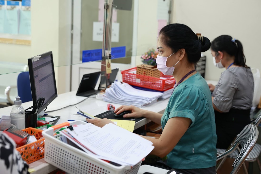 Summary of the latest cases of public employee probation exemption in Vietnam