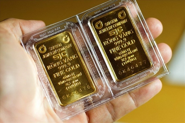 Thủ tướng yêu cầu không để giá vàng miếng quá cao so với vàng thế giới