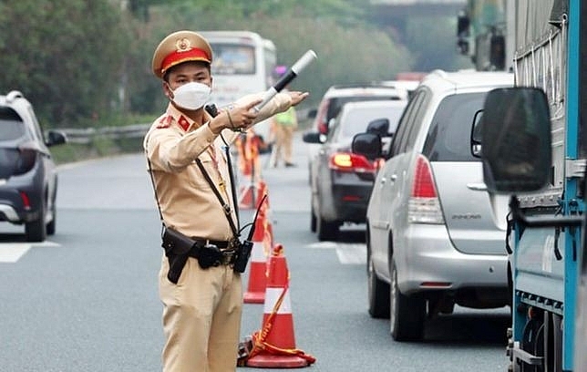 Hà Nội: Tăng cường bảo đảm trật tự an toàn giao thông dịp Tết Nguyên đán Giáp Thìn