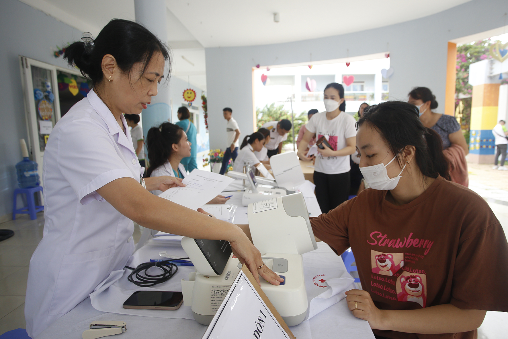 Regulations on organizing periodic health check-ups for People's Public Security officers and soldiers in Vietnam