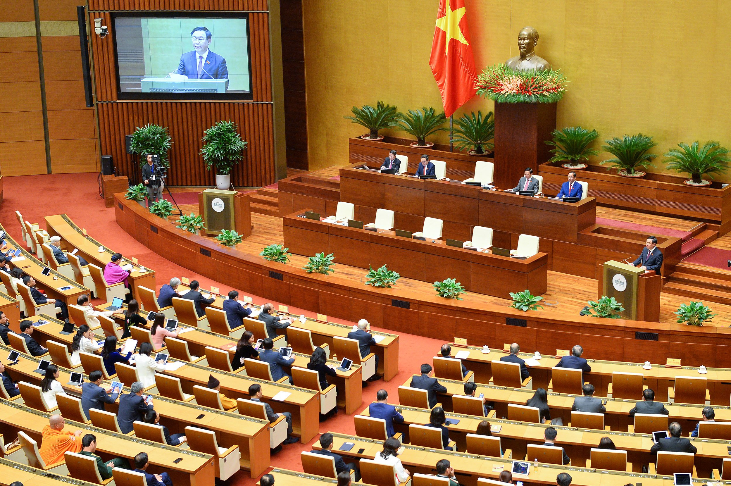 Tiêu chuẩn xét tặng Kỷ niệm chương “Vì sự nghiệp Quốc hội Việt Nam”