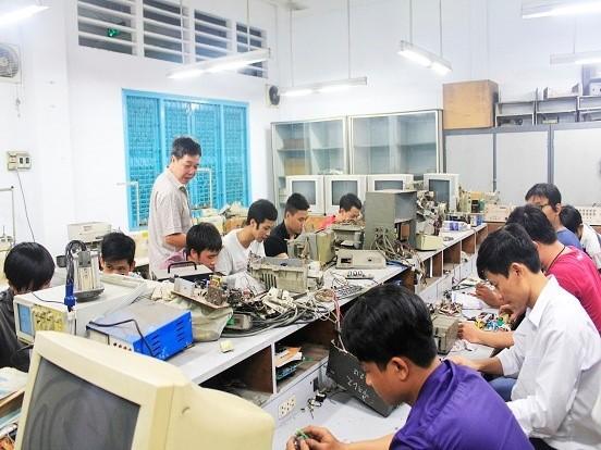 Hanoi Organizes Primary Level Training and Training Courses Under 3 Months for Nearly 14,000 People