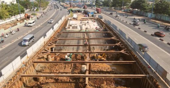 Construction of works on road currently in use in Vietnam according to the latest regulations