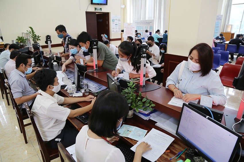 Vietnam Social Security's guidance on personnel arrangement for merged units under Resolution of the Standing Committee of the National Assembly