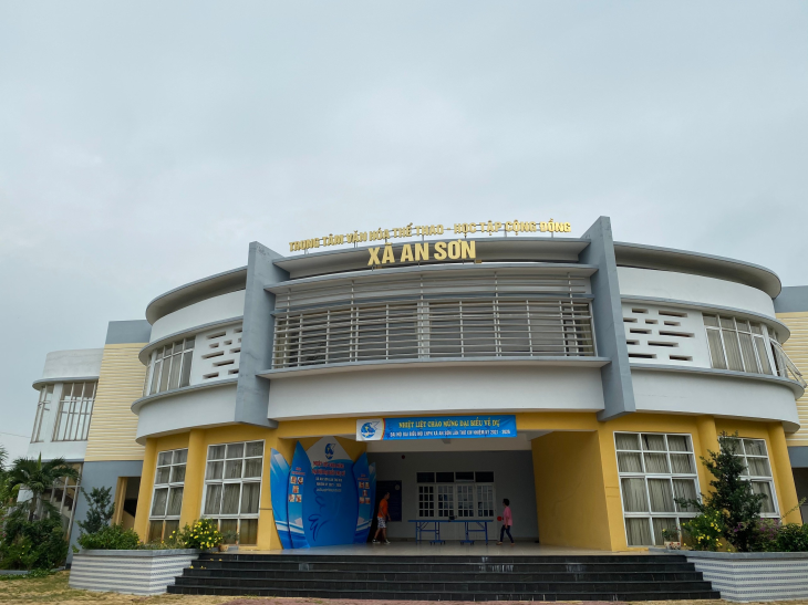 Procedures for the dissolution of a community learning center in Vietnam from November 20, 2024