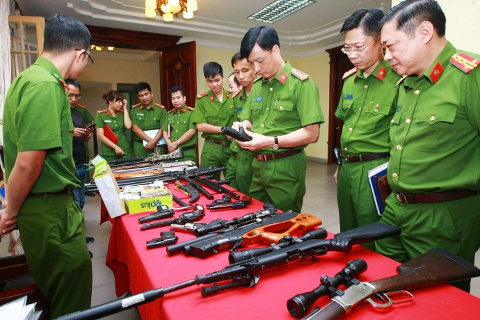 Subjects equipped with military weapons, explosive materials, support tools of the Public Security Forces in Vietnam from January 1, 2025