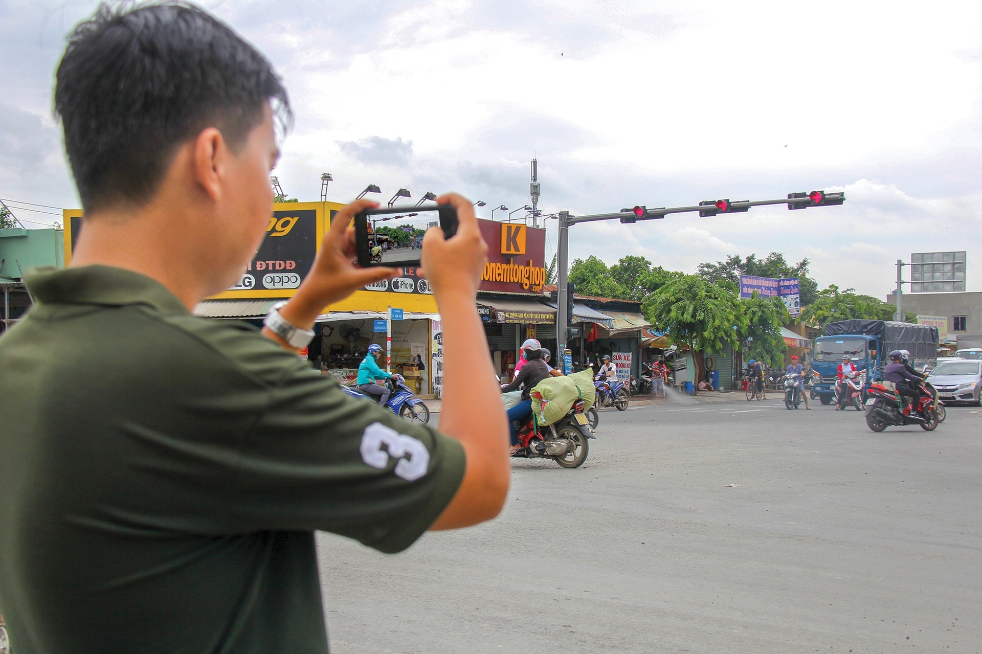 Support up to 5 million VND when providing information on traffic violations in Vietnam