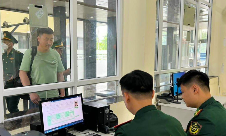 Procedure for using identification accounts to conduct electronic border procedures in Vietnam from April 1, 2025