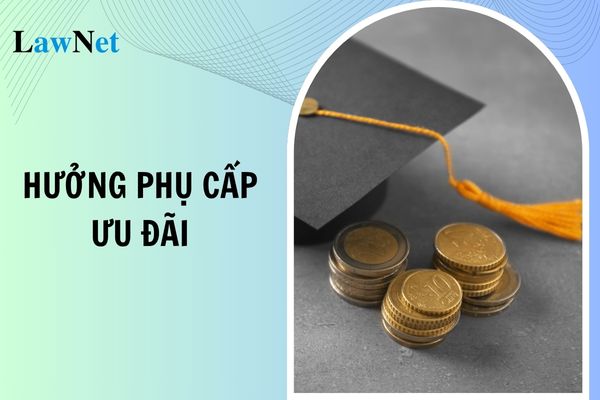 Giáo viên nghỉ ốm dài ngày có được hưởng phụ cấp ưu đãi không?