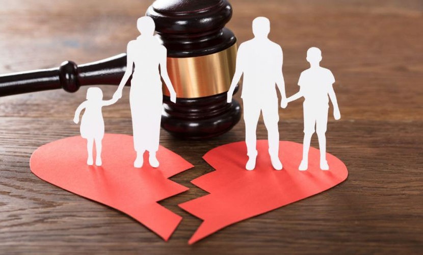 Phải làm gì khi một bên vợ/chồng không giao con theo quyết định thi hành án?