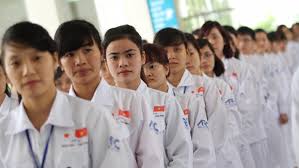 Người bị khiếu nại đối với hoạt động đưa người lao động Việt Nam đi làm việc ở nước ngoài theo hợp đồng có những quyền gì?