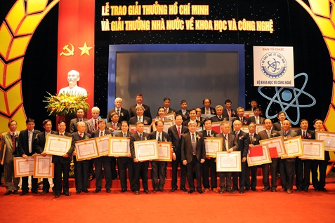 Trình tự thực hiện xét tặng Giải thưởng Hồ Chí Minh về khoa học và công nghệ cấp TW