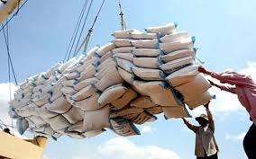 Hạn ngạch nhập khẩu gạo với mức thuế nhập khẩu 0% từ Lào