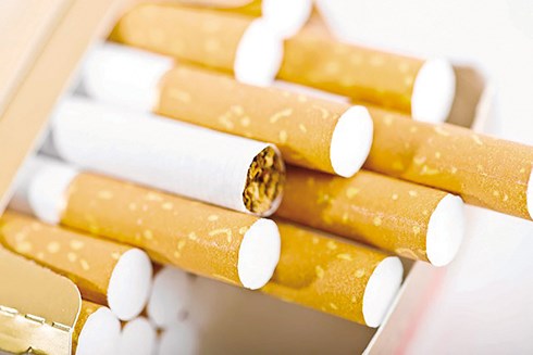 Nhập khẩu nguyên liệu thuốc lá, giấy cuốn điếu thuốc lá