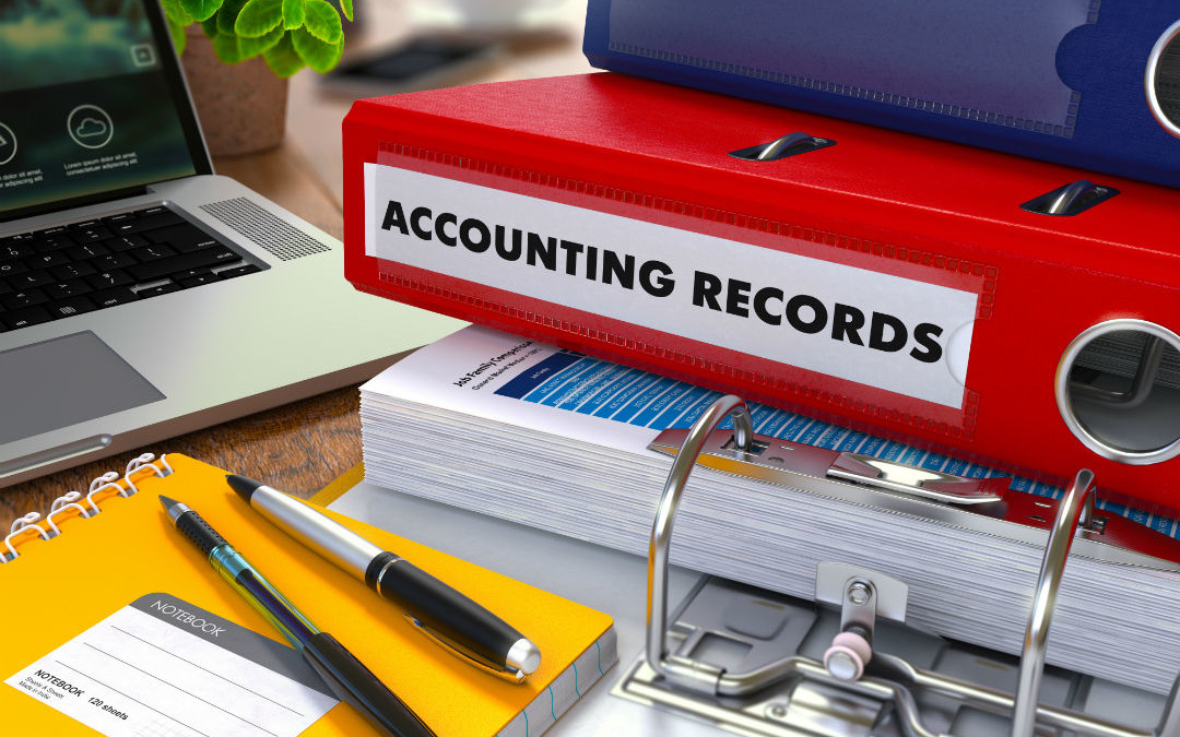 Can foreign language be used in accounting records in Vietnam?