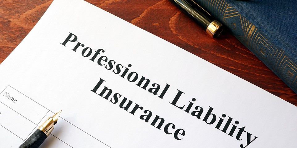 Do accountants need to buy professional liability insurances in Vietnam?