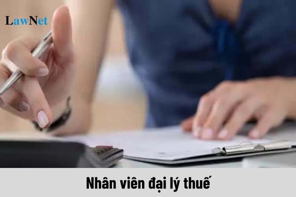 Nhân viên đại lý thuế không được hành nghề trong thời gian nào?