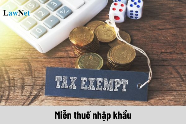 Are imported machines for printing and minting currency exempt from import tax in certain cases?