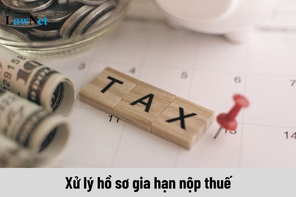 Cơ quan quản lý thuế xử lý hồ sơ gia hạn nộp thuế trong bao nhiêu ngày?