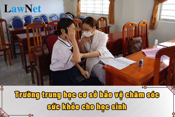 Trường trung học cơ sở bảo vệ chăm sóc sức khỏe cho học sinh như thế nào?