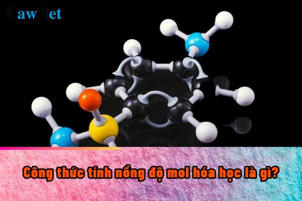 What is the formula to calculate molar concentration in chemistry?