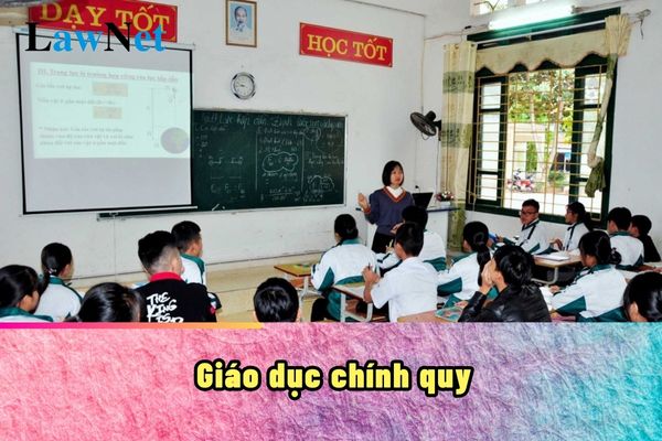 Giáo dục chính quy được hiểu là như thế nào?