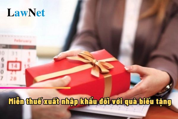 Có được miễn thuế xuất nhập khẩu đối với quà biếu tặng của tổ chức nước ngoài tặng tổ chức Việt Nam không?