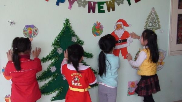 Trang trí Noel lớp học