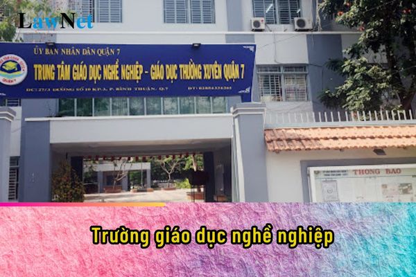 Sinh viên trường giáo dục nghề nghiệp là hộ nghèo có được hưởng chính sách miễn học phí không?