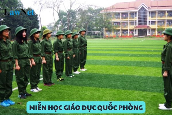 Đối tượng sinh viên được miễn học giáo dục quốc phòng?