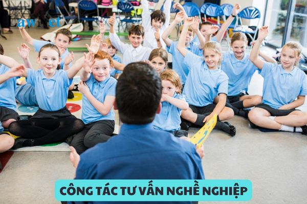 Hình thức triển khai của công tác tư vấn nghề nghiệp, việc làm trong các cơ sở giáo dục?