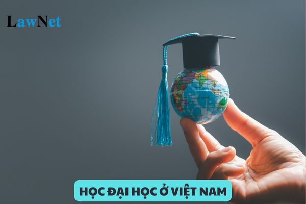 Do foreign nationals studying at universities in Vietnam have to meet age requirements?