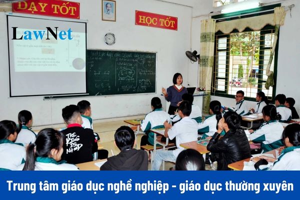 Có các hội đồng nào trong Trung tâm giáo dục nghề nghiệp - giáo dục thường xuyên?