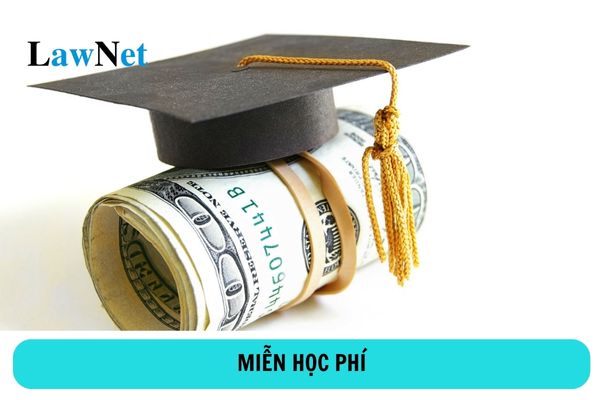 Có miễn học phí đối với sinh viên học chuyên ngành Mác-Lê nin và Tư tưởng Hồ Chí Minh không?