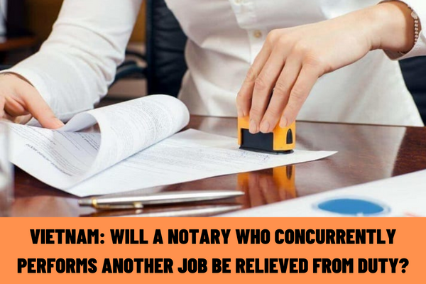 Can notaries concurrently perform other regular jobs? What is included in the dossier of request for re-appointment as notaries in Vietnam?