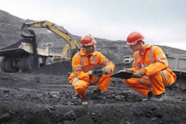 Các bước thực hiện thủ tục phê duyệt đề án đóng cửa mỏ khoáng sản mới nhất như thế nào? Hồ sơ phê duyệt gồm những gì?